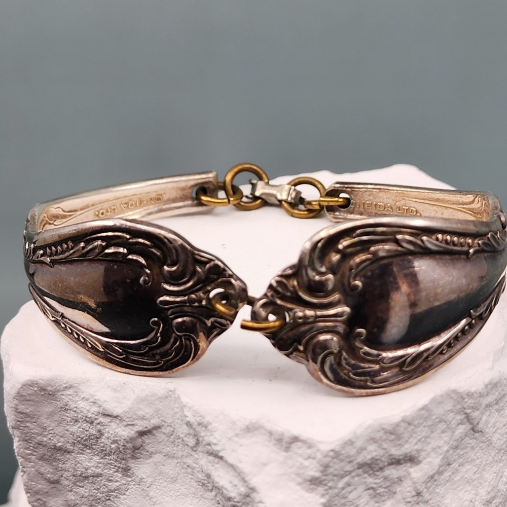 Oneida Ltd Silver Tone Spoon Bracelet Ornate Floral Scroll Repurposed Vintage